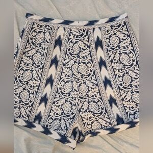 Julia Amory Kelly Shorts Size Small